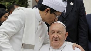 Rahasia Pertemuan Menag dan Paus Fransiskus!