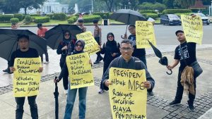 Pendidikan Indonesia Darurat! Aksi di Istana Minta Prabowo Bertindak