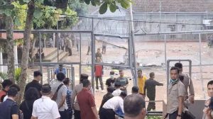 Ngeri! 56 Napi Rusuh Dipindah ke Nusakambangan