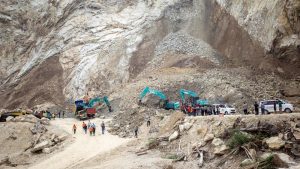 Bencana Cirebon: 14 Tewas, Gunung Kuda Terancam!