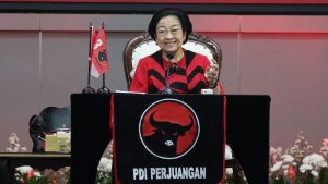 Megawati: PDIP Babak Belur!