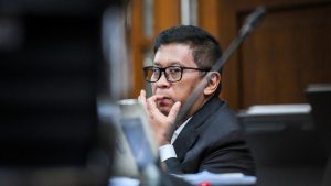 Rahasia HP 'Sri Rejeki Hastomo'!  Hasto Bantah Miliknya