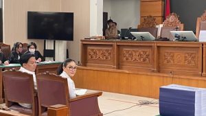 Teguran Keras Hakim untuk Nikmir!