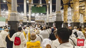 Ratusan Juta Lenyap? Kisah Pilu Haji Furoda 2025