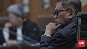 Sekretaris Jenderal PDI Perjuangan, Hasto Kristiyanto, kini tengah menghadapi tuntutan tujuh tahun penjara atas kasus perintangan penyidikan (obstruction of justice) dalam perkara suap Harun Masiku.  Berita ini pertama kali diungkap lintaswarta.co.id.  KPK menetapkan Hasto sebagai tersangka pada akhir 2024 dan menahannya pada Februari 2025.  Penahanan tersebut didasarkan pada Surat Perintah Penyidikan yang menuding Hasto terlibat dalam upaya menghalangi penyidikan kasus suap Harun Masiku, mantan caleg PDI Perjuangan yang telah buron selama lima tahun.