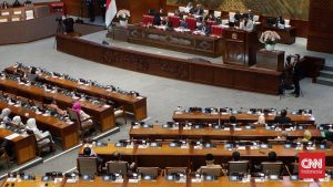 Putusan MK yang Memisahkan Pemilu:  Gejolak di Senayan!