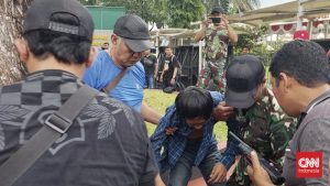 Aksi Copet Gagal di Tengah Demo Buruh, Babak Belur Dihajar Massa!