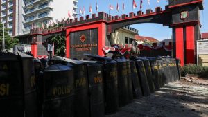 Maaf, Prajurit TNI Ditangkap!