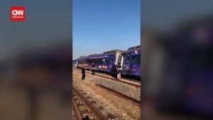 Kereta Anjlok! Penumpang Terluka