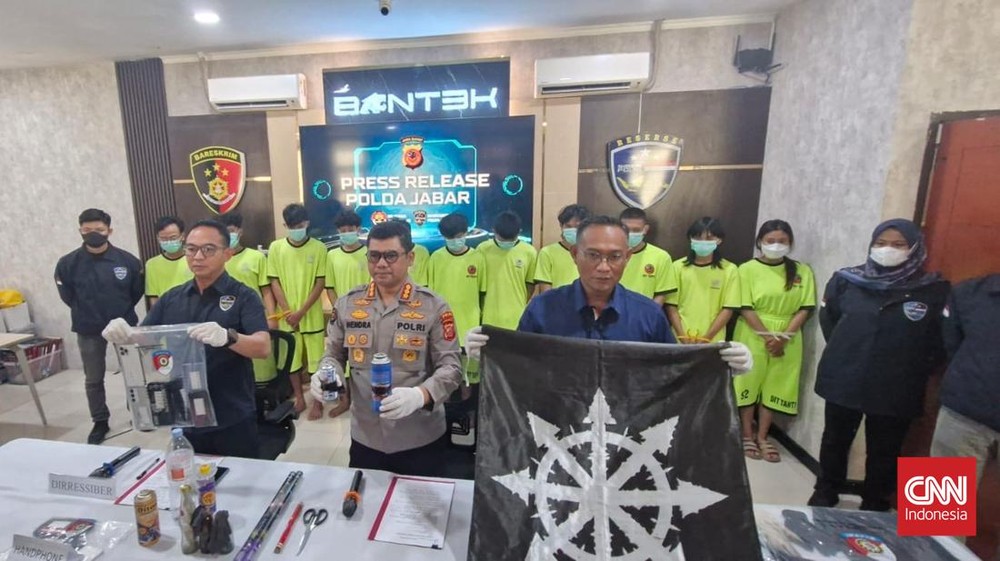Geger! 12 Dalang Kerusuhan Bandung Ditangkap