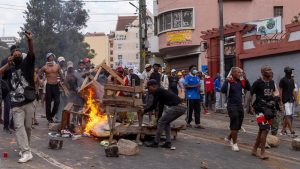 Madagaskar Bergejolak: Gen Z Geruduk, Presiden Terancam?