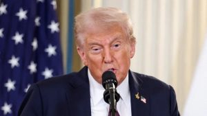 Trump Intai Medsos 24 Jam? Rencana Kontroversial Terungkap!