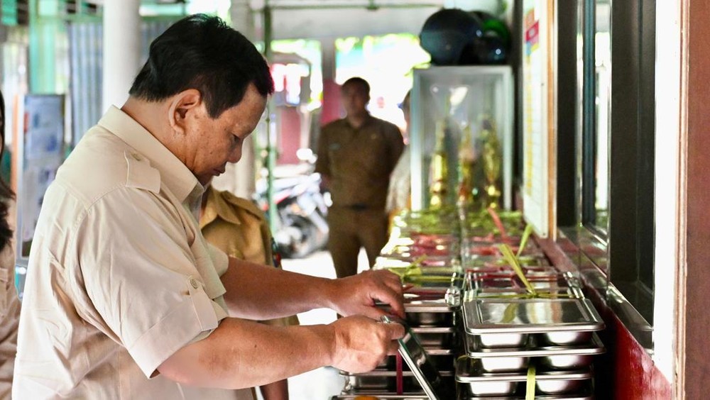 Prabowo Gercep! Kasus Keracunan MBG Naik, Ini Perintahnya!