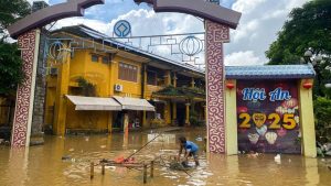 Vietnam Tenggelam! Banjir Rekor, Belasan Nyawa Melayang