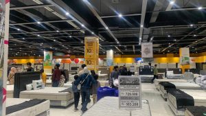 Transmart Juanda Bekasi Banjir Diskon 90%! Serbu Sekarang!