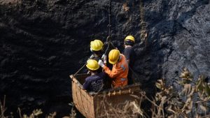 Tragedi Lubang Tikus: 18 Tewas Terjebak Neraka Tambang!