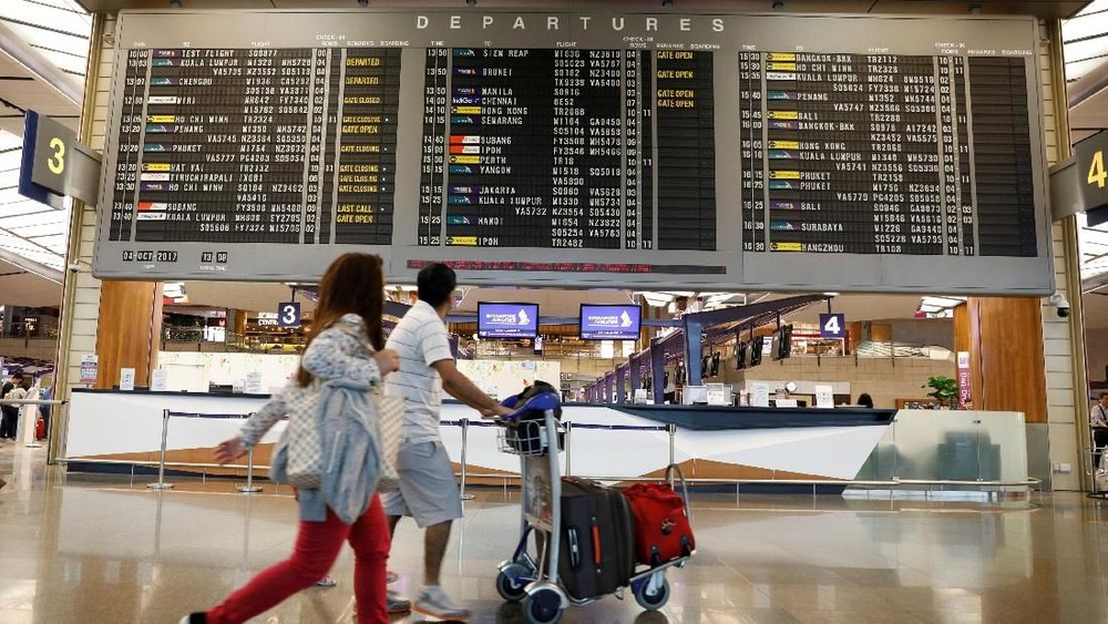 KRISIS UDARA ASIA! Tiket Pesawat Meroket 70%, Maskapai Terancam Bangkrut!