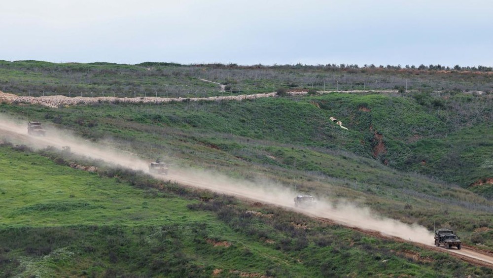 Bukan Iran! Israel Serbu Lebanon, Perang Meluas?