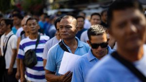 Perang Iran Guncang Harga BBM, Filipina Beri Subsidi Fantastis: Sopir Jeepney Tersenyum!