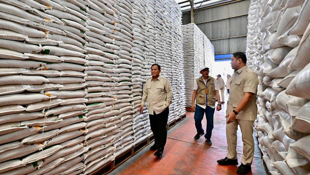 Prabowo Gegerkan Magelang! Ada Apa di Gudang Bulog?