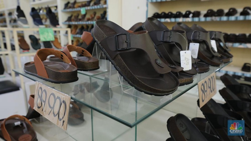 Terkuak! Indonesia Diam-diam Jadi Raja Sandal Jepit Dunia?