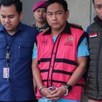 Mantan Ketua Ombudsman Terjerat Skandal Tambang