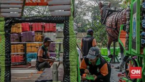 Heboh Sampah Plastik Kini Jadi Perahu Unik