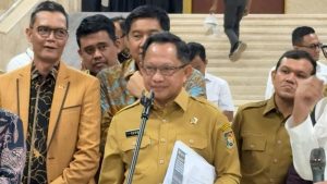 Mendagri Ungkap Bom Waktu di Balik Honorer