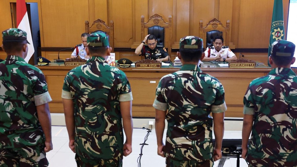 Dua Oknum TNI Dipecat Imbas Kasus Air Keras