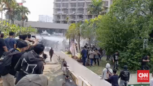 Detik Detik Aparat Kuasai Hotel Sultan Jakarta