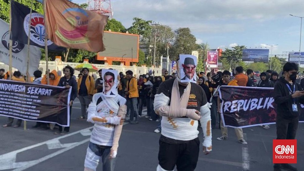 Republik Sekarat Aksi Mahasiswa Guncang Makassar