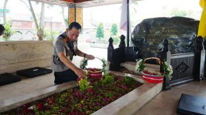 Kapolri Jejak Tiga Makam Presiden Terkuak