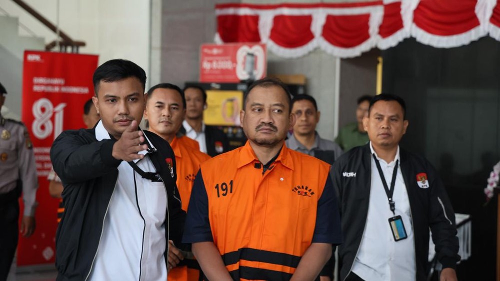 Bupati Pemalang Terjerat Skandal Suap dan Pemerasan