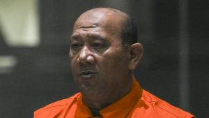 Uang Seragam Siswa Diduga Masuk Kantong Pejabat