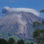 8 Pendaki Nekat Terobos Semeru Saat Bahaya Mengintai