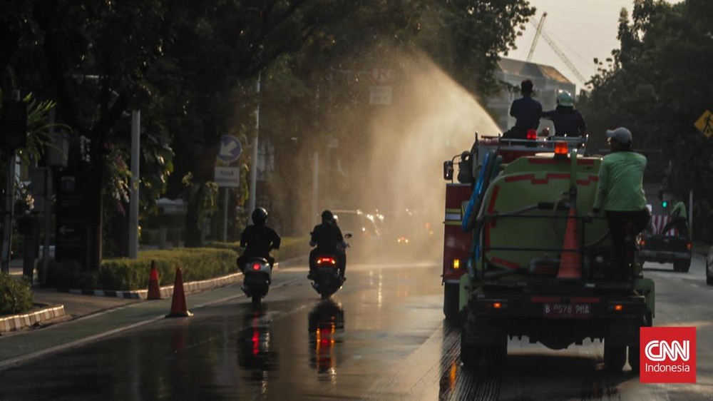 Jakarta Bertindak Cepat Lindungi Warga Dari Abu