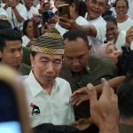 Mengejutkan Jokowi Datangi Korban Gempa Sikka