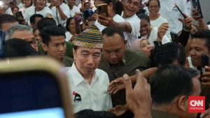 Mengejutkan Jokowi Datangi Korban Gempa Sikka