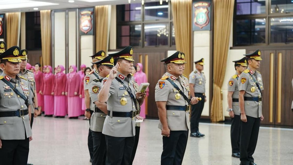 Kapolri Resmikan Perombakan Besar Ini Daftarnya