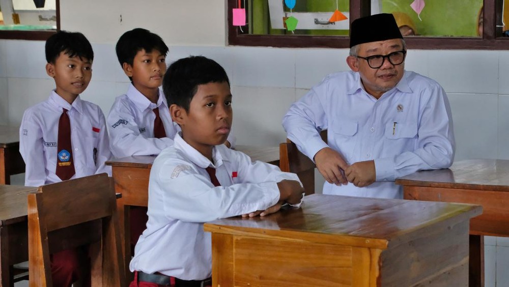 Pemerintah Siapkan Solusi Kekurangan Ratusan Ribu Guru