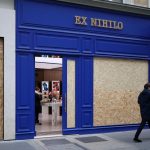 Paris Siaga Lindungi Toko dari Amuk Massa