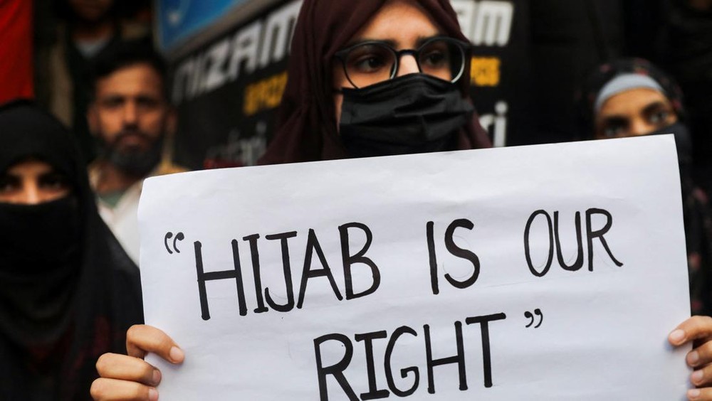 Kontroversi Larangan Hijab di Sekolah Azerbaijan