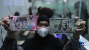 Rupiah Terperosok Dolar AS Tembus 17950