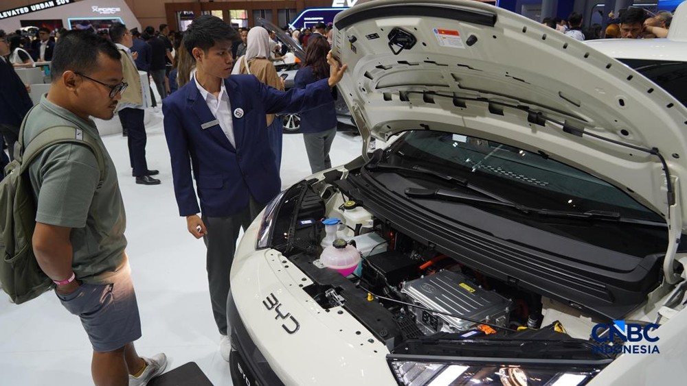 Mobil Listrik Ini Kuasai Jalanan Indonesia