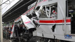 Tragedi Tabrakan KA Argo Bromo Jadi Sorotan