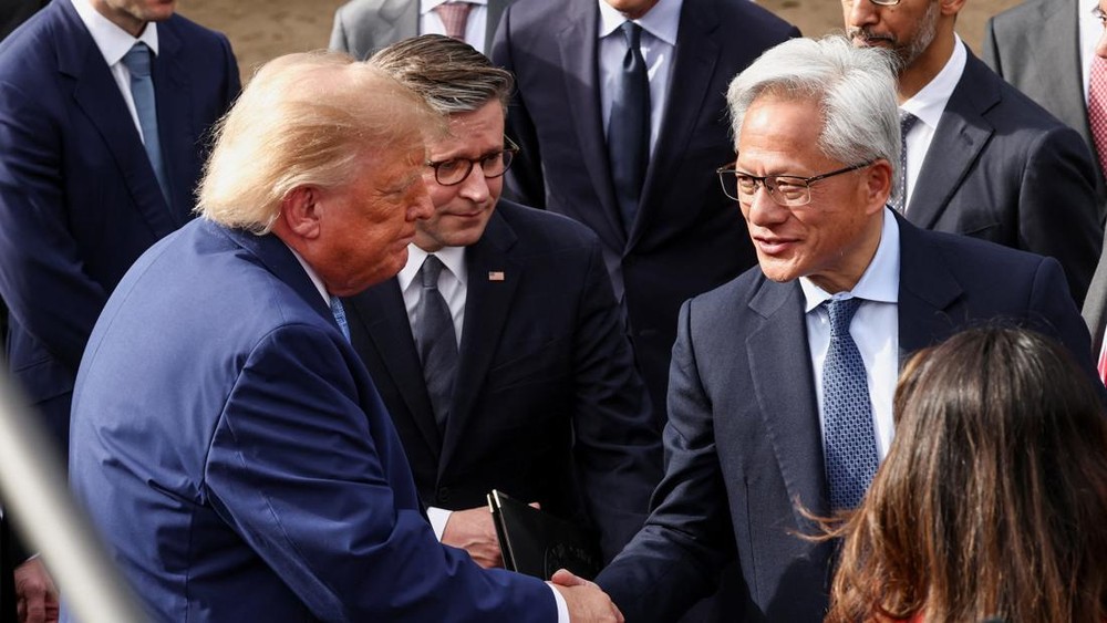 Rahasia Kekayaan Trump Terungkap Lewat Saham