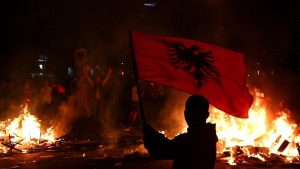Demo Mahasiswa Albania Berujung Ricuh